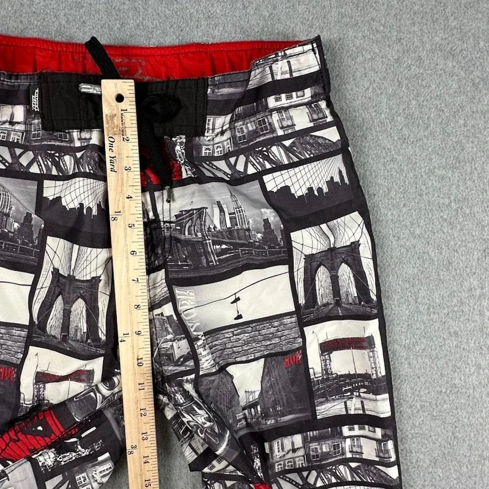 No Fear Mens XL Board‎ Shorts Graphic New York City Brooklyn Bridge Black Red